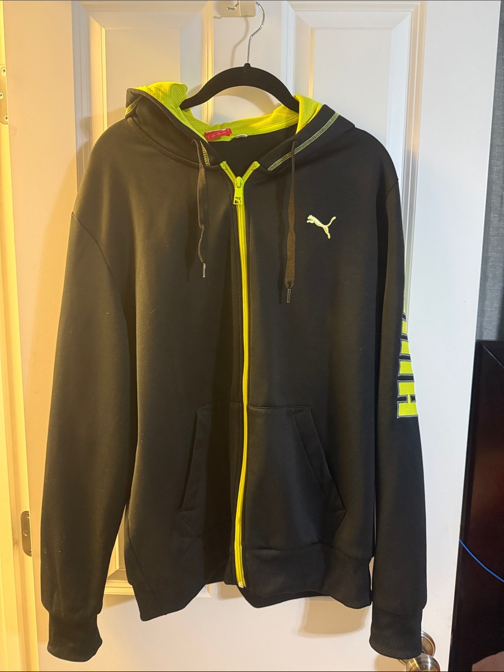 Puma Black Hoodie with Neon Yellow Accents - Men’s Lightweight Jacket